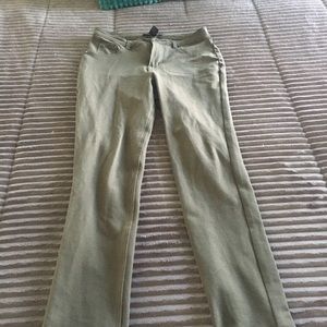 Army green soft stretch jeggings with cuff